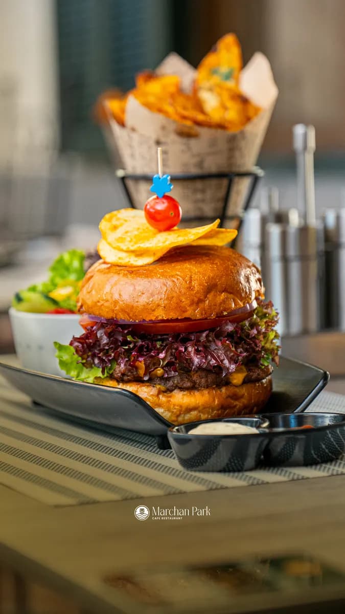 Classic Burger — Marchan Park, Tanger